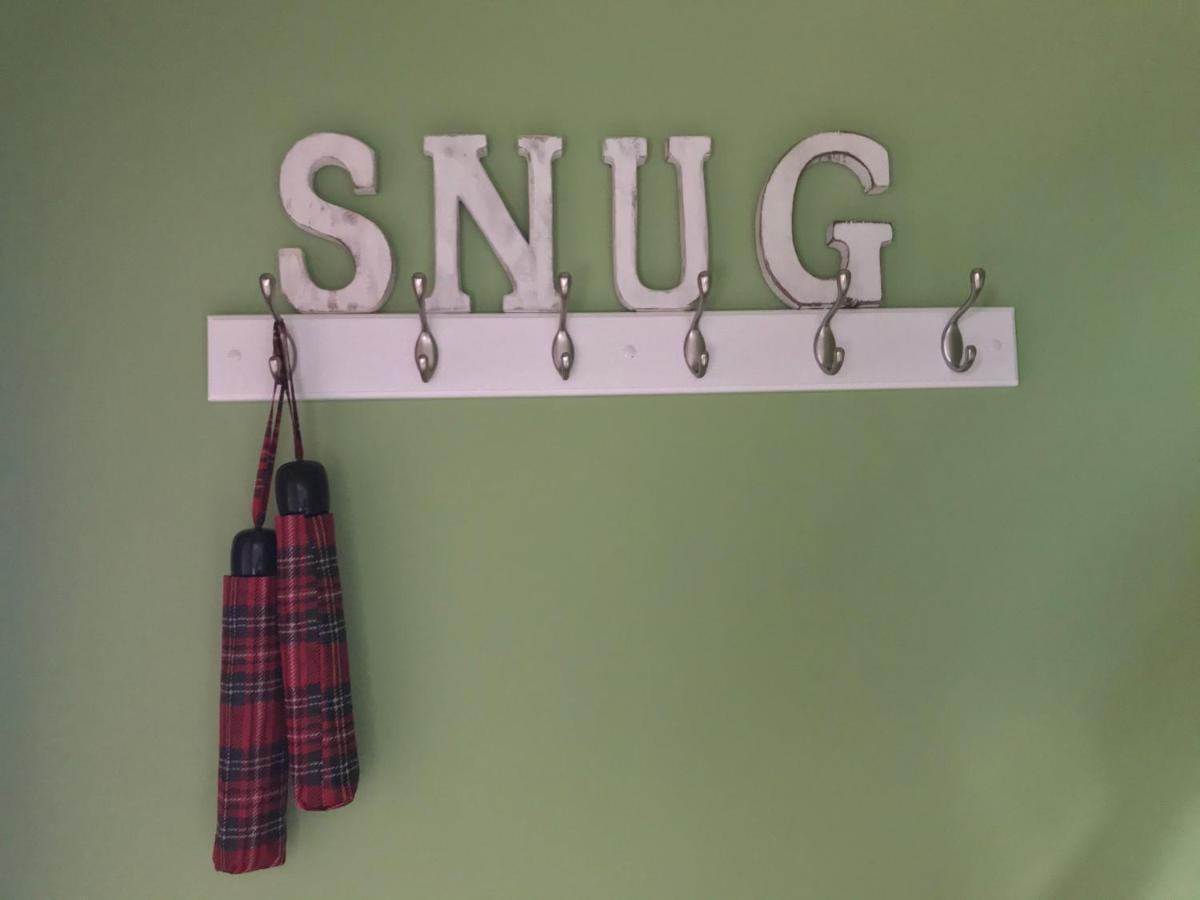 The Snug @ The Mill Inn, Стоунхевън Екстериор снимка
